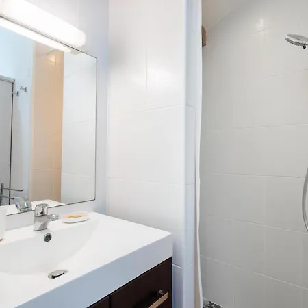 Daire Bel Appartement, Avec Piscine