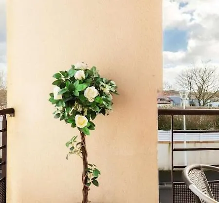 Bel Appartement, Avec Piscine Бискаррос