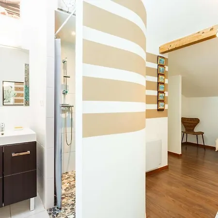 Bel Appartement, Avec Piscine * 比斯卡罗斯