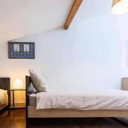 Bel Appartement, Avec Piscine Бискаррос